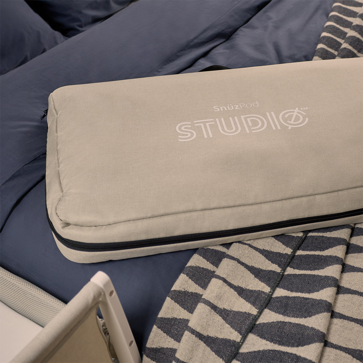 SnuzPod Studio Travel Bag - Grey