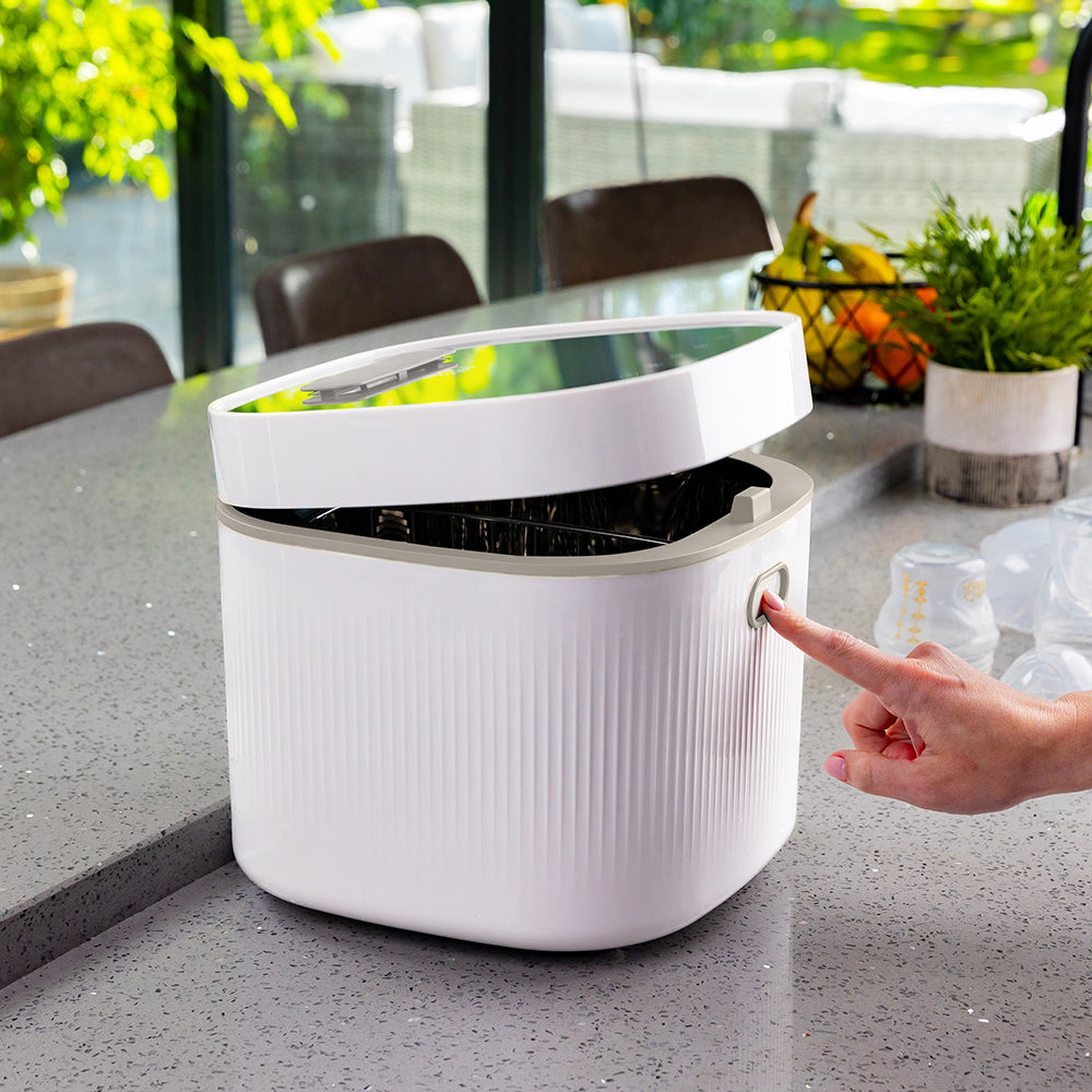 Vital Baby Nurture Advanced Pro UV Steriliser & Dryer Arctic White