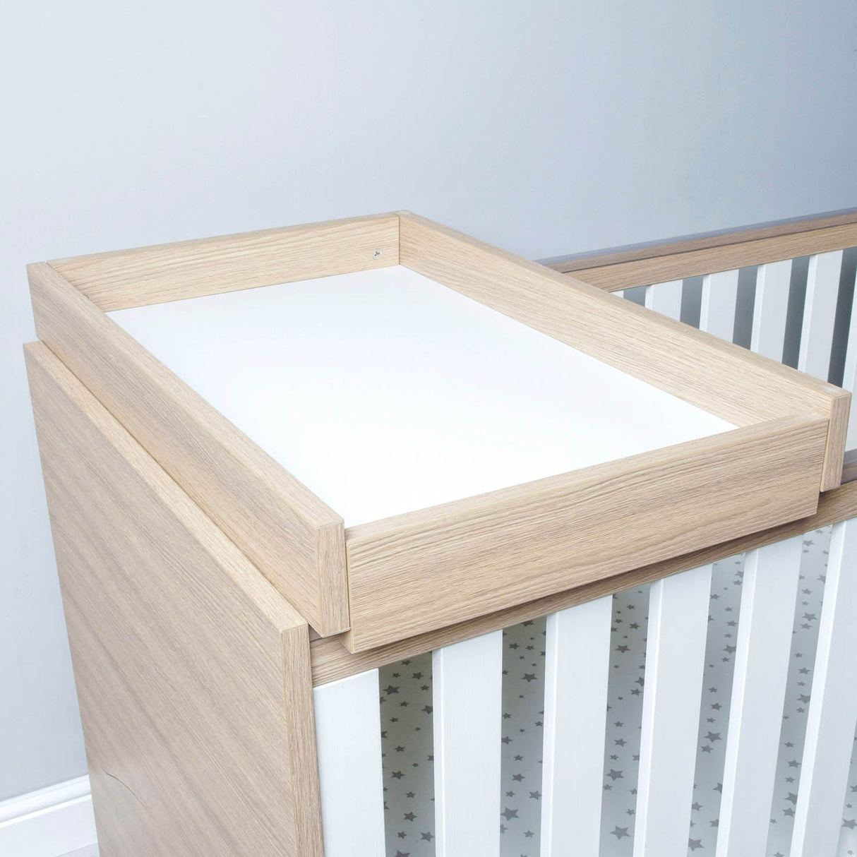 Babymore Luno Veni Cot Top Changer - Oak