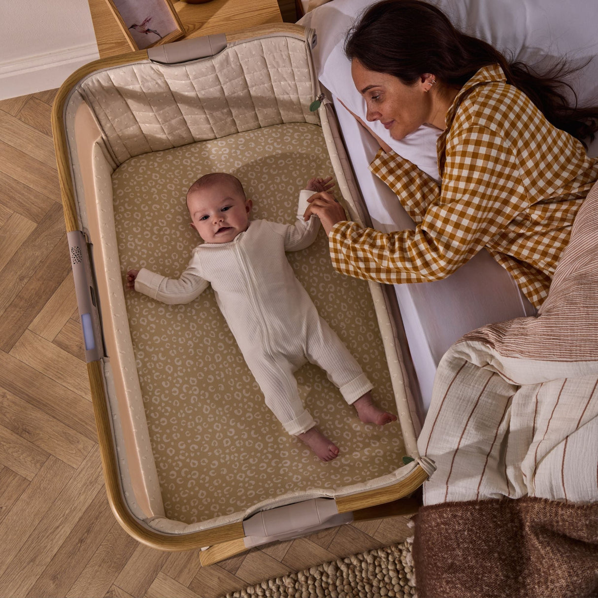 Tutti Bambini CoZee Sense Bedside Crib - Toasted Oak / Sand