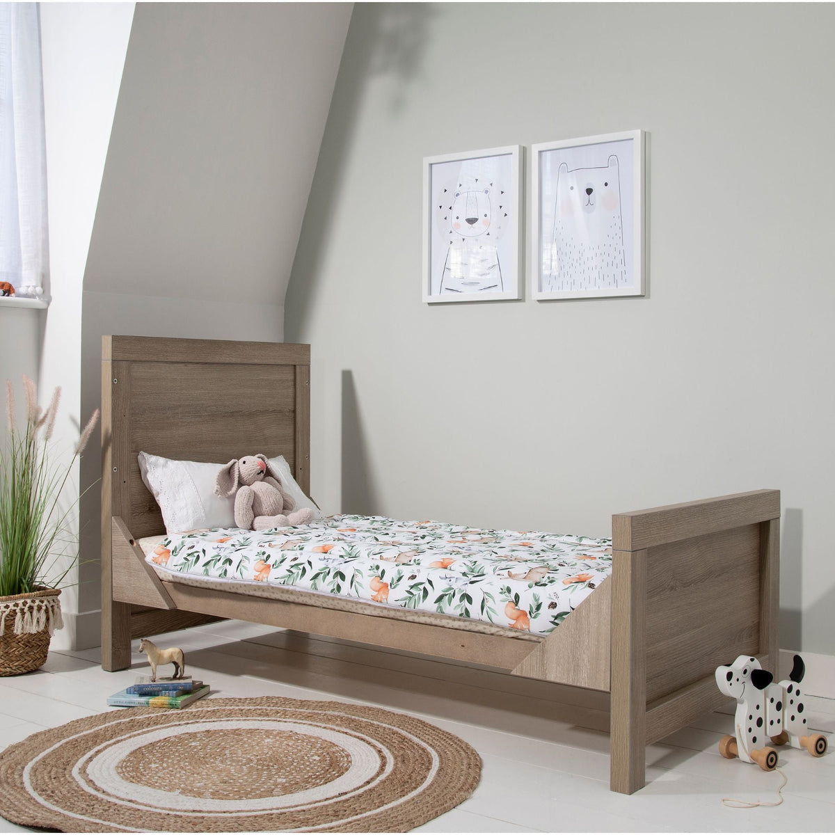 Tutti Bambini Modena 3 in 1 Cot Bed - White & Oak