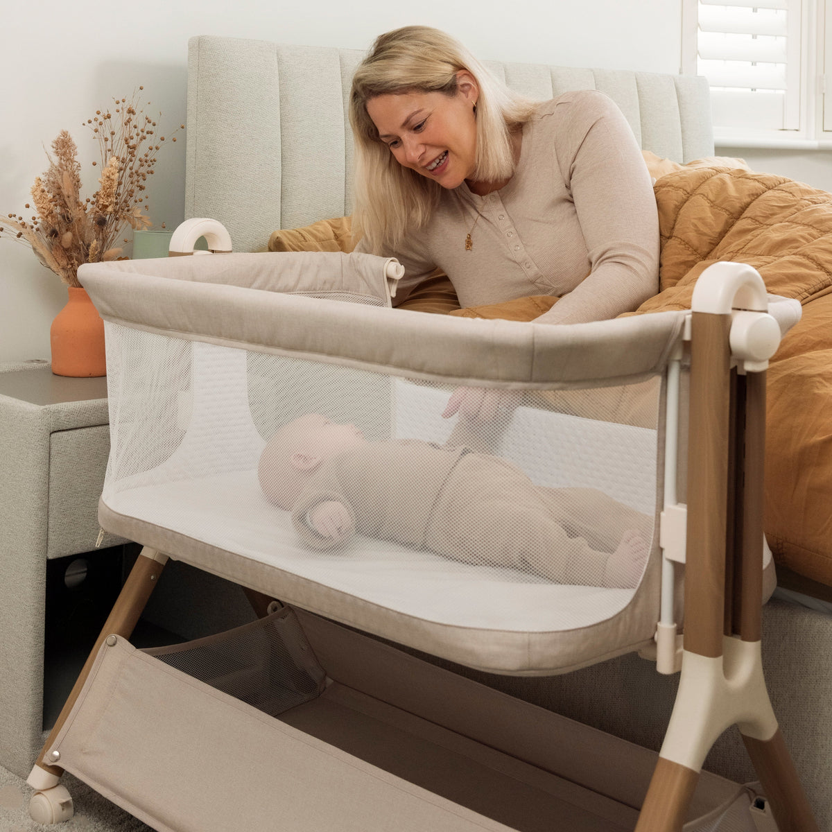 Obaby Cloud Bedside Crib - Oatmeal