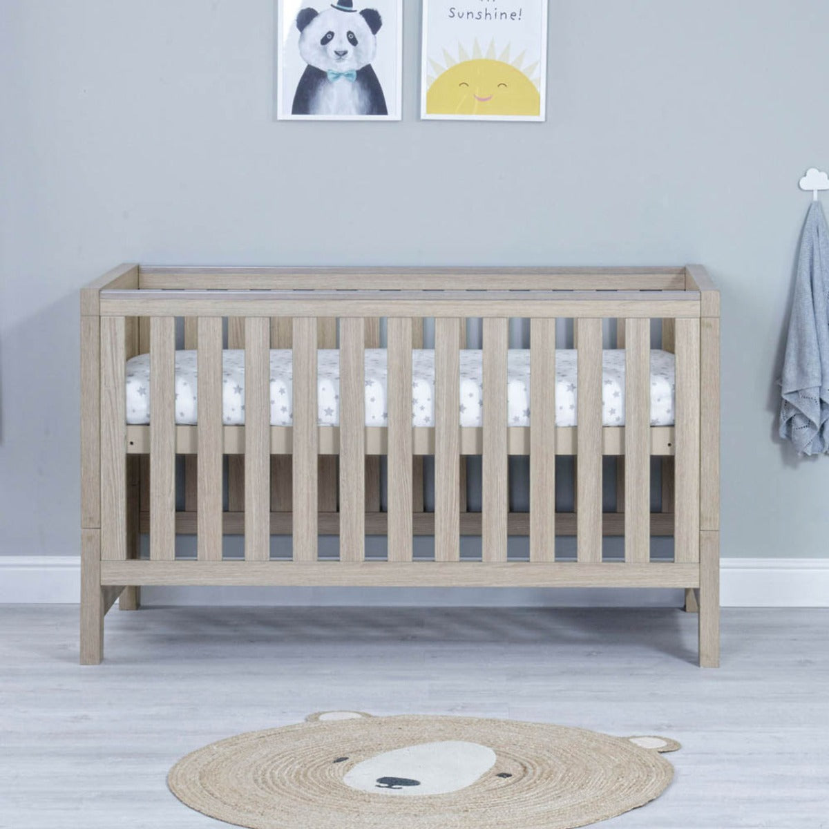 Babymore Luno Cot Bed - Oak