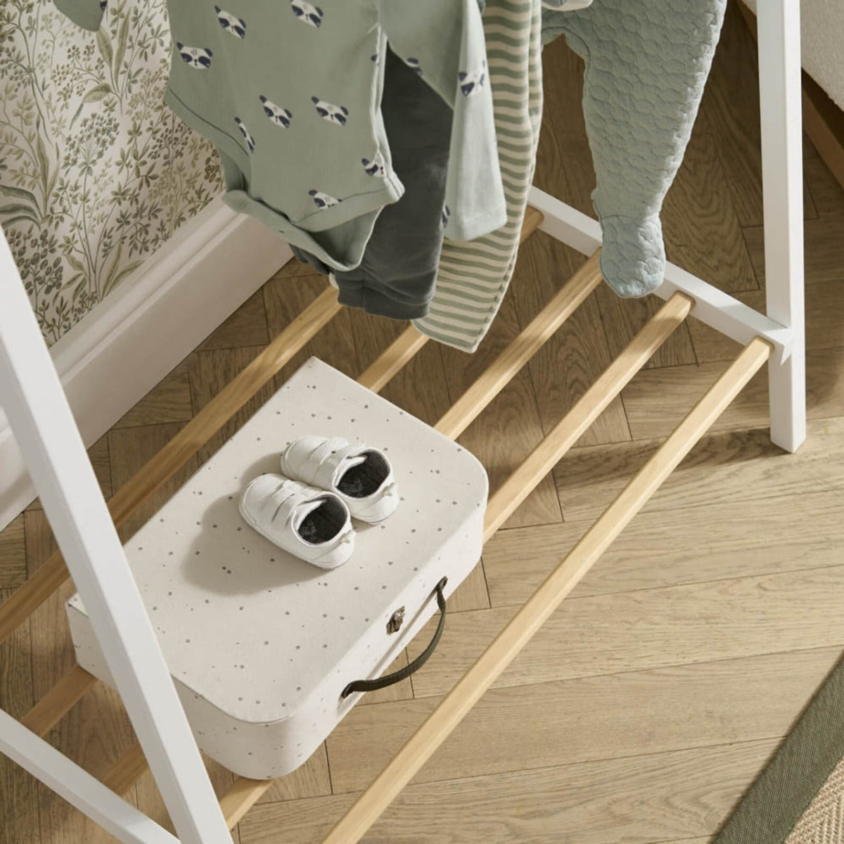 CuddleCo Nola Clothes Rail - White and Natural
