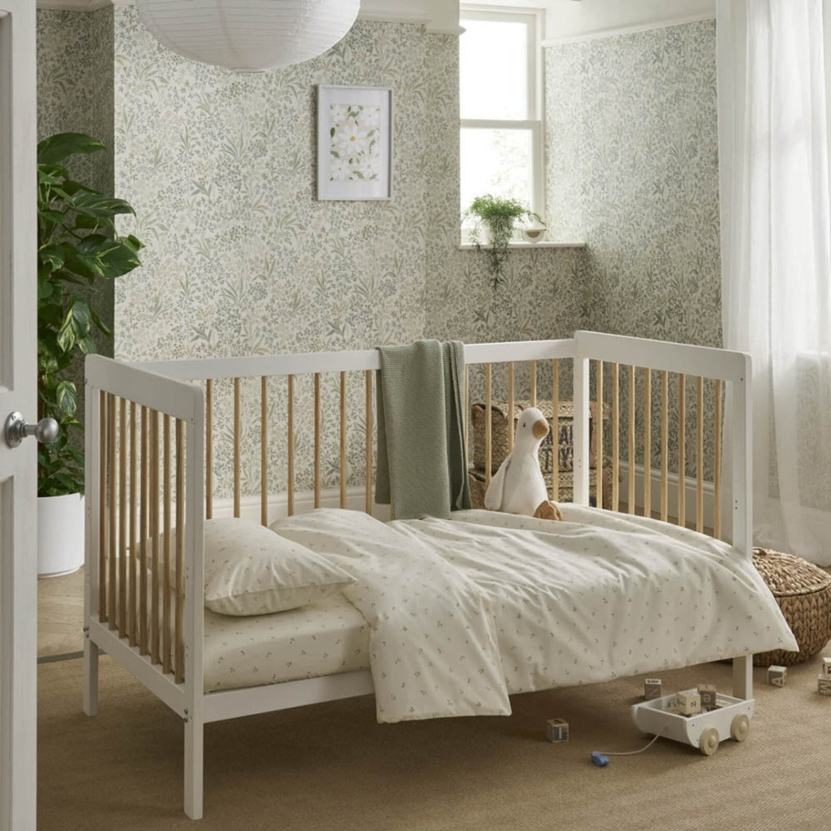 CuddleCo Nola 3 Piece Nursery Furniture Set - White and Natural