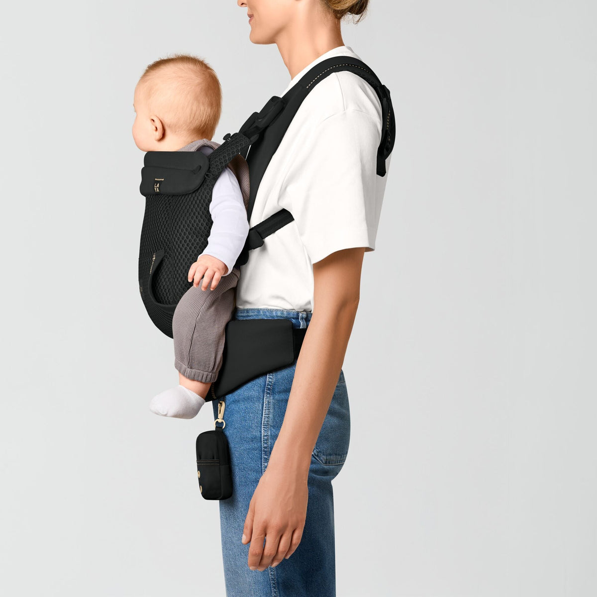 Cybex Laya Carrier - Chocolate Brown