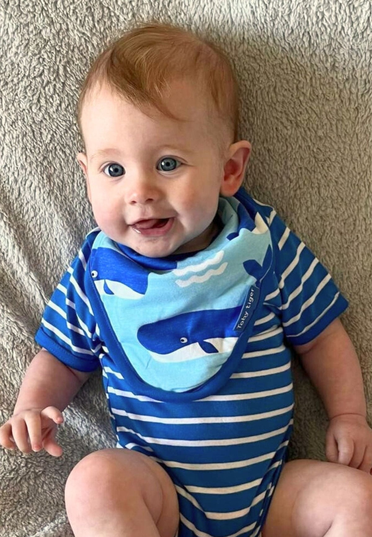 Toby Tiger Organic Whale Waves Print Dribble Bib