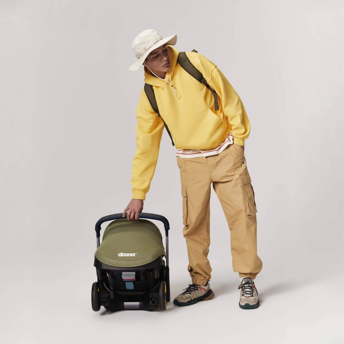 Doona i Infant Car Seat Stroller + IsoFix Base - Desert Green