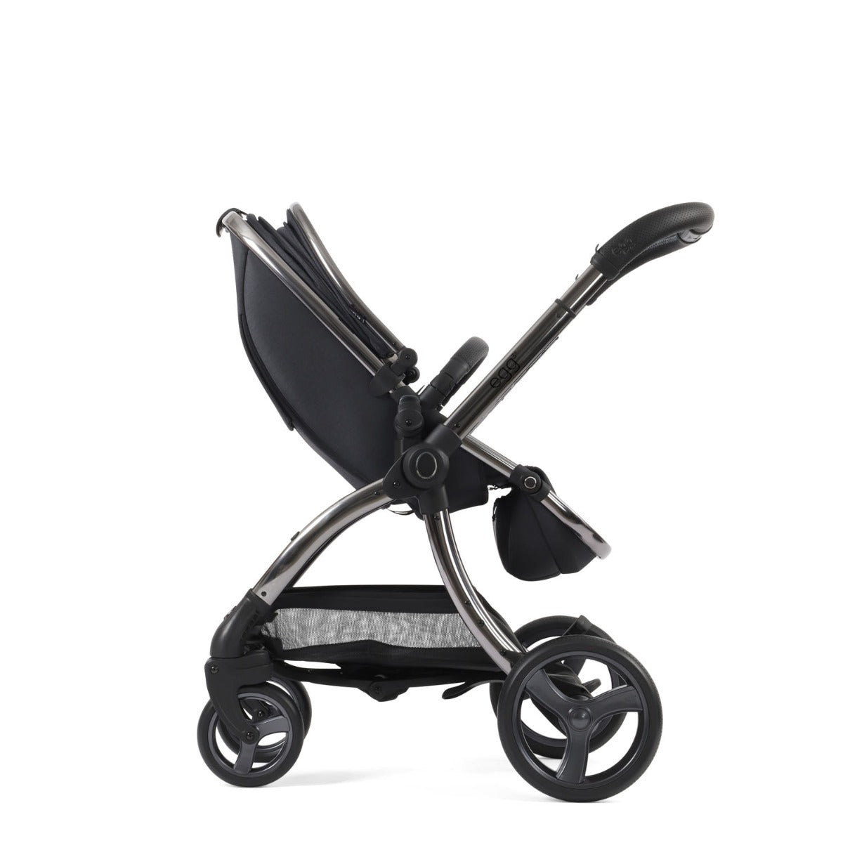 Egg 3 Ultimate Shell 360 Car Seat & Nursery Essentials Bundle - Carbonite