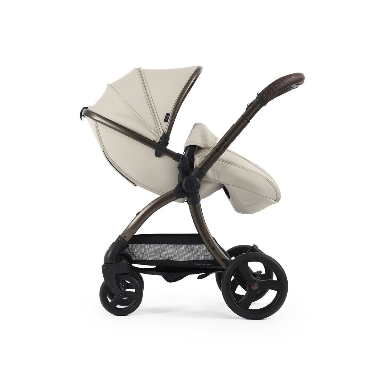 Egg 3 Luxury Maxi-Cosi Cabriofix i-Size Travel System Bundle - Cashmere