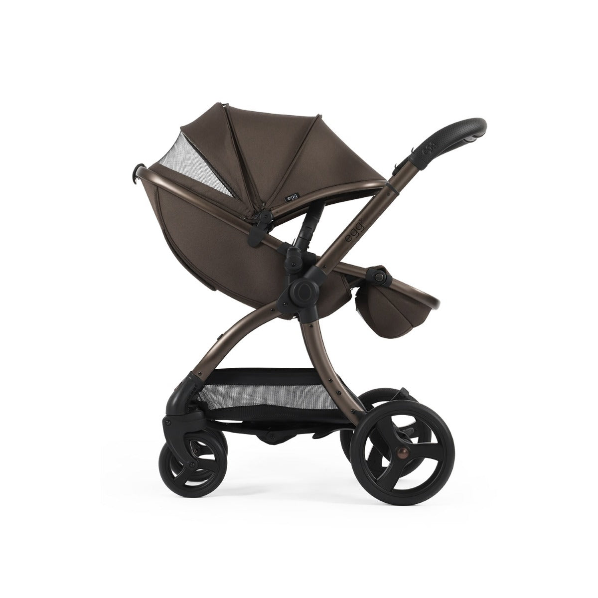 Egg 3 Ultimate Shell 360 Car Seat & Nursery Essentials Bundle - Chocolate Velvet