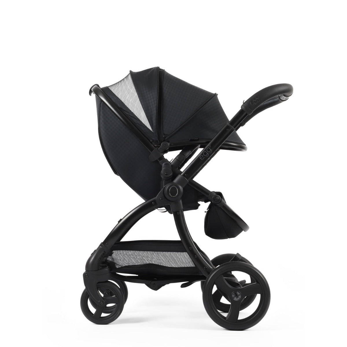 Egg 3 Luxury Cybex Cloud T i-Size Special Edition Travel System Bundle - Houndstooth Black