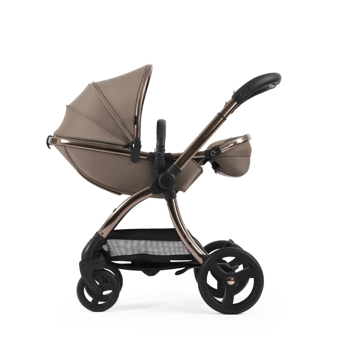 Egg 3 Ultimate Shell 360 Car Seat & Nursery Essentials Bundle - Mink