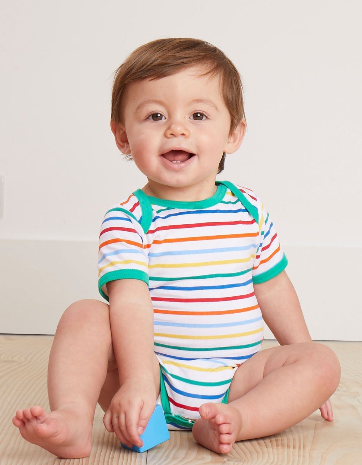 Toby Tiger Organic Rainbow Print Baby Gift Set