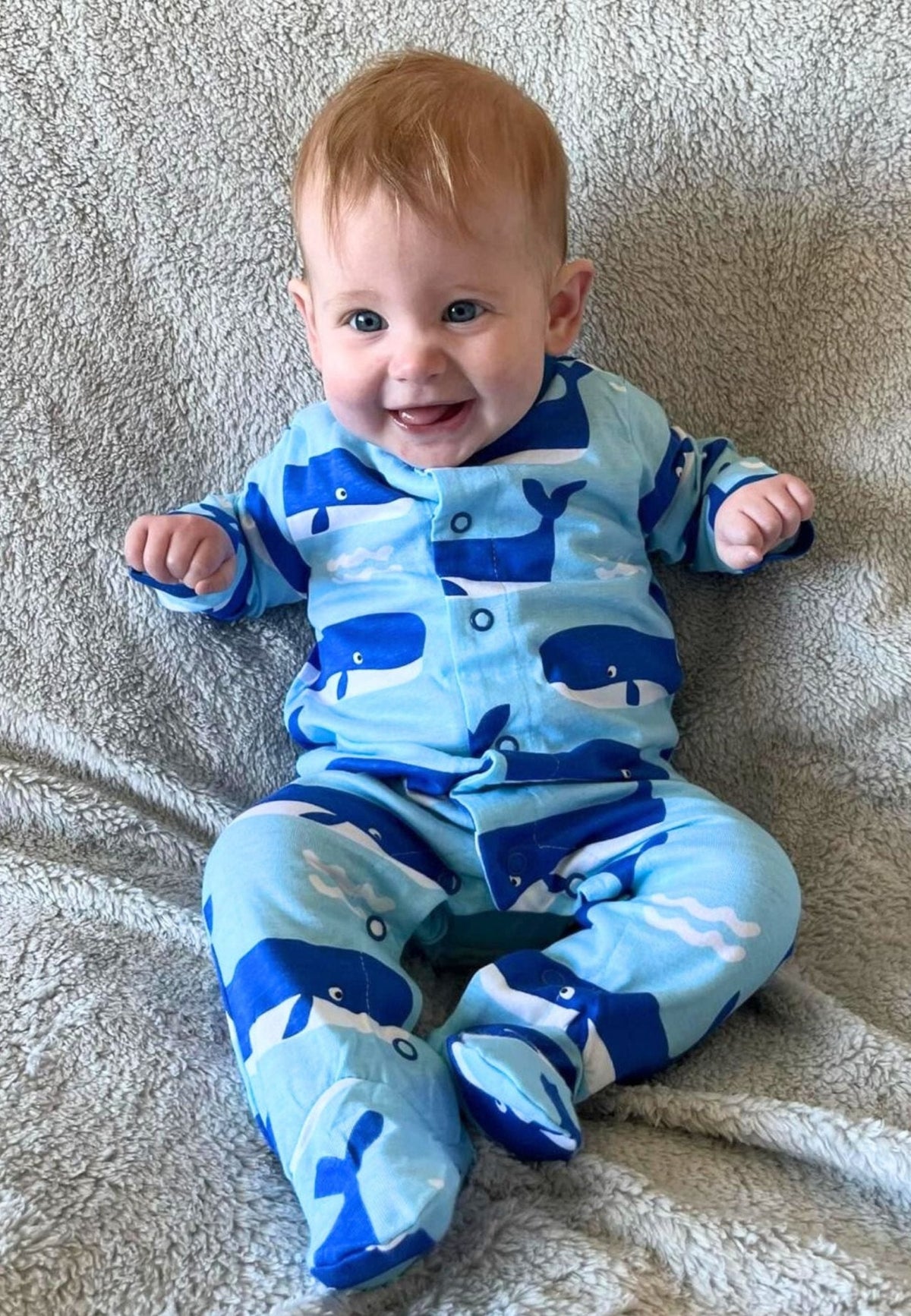 Toby Tiger Organic Whale Waves Print Baby Gift Set