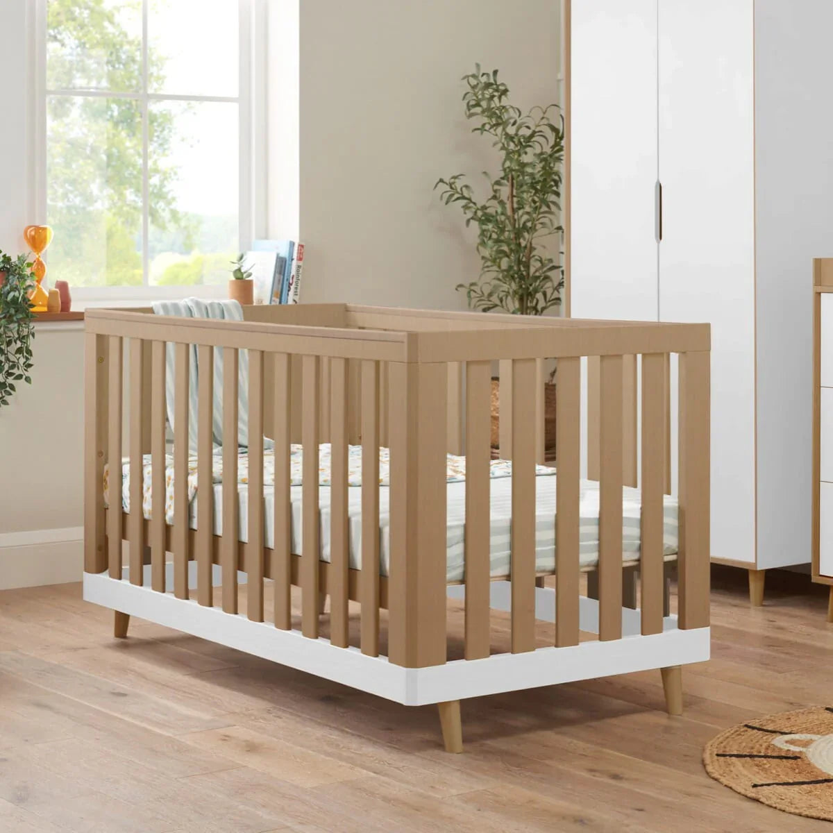 Tutti Bambini Hygge 2 Piece Room Set - White/Light Oak