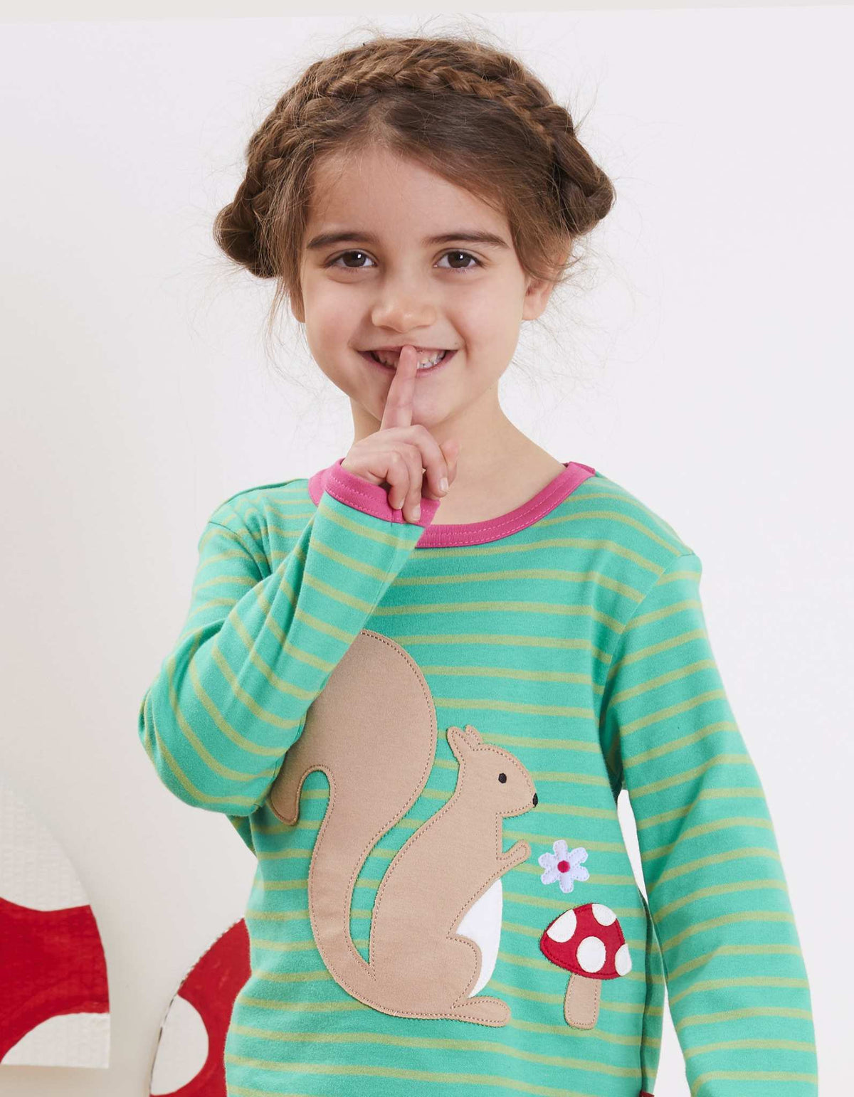 Toby Tiger Organic Squirrel Applique Long-Sleeved T-Shirt