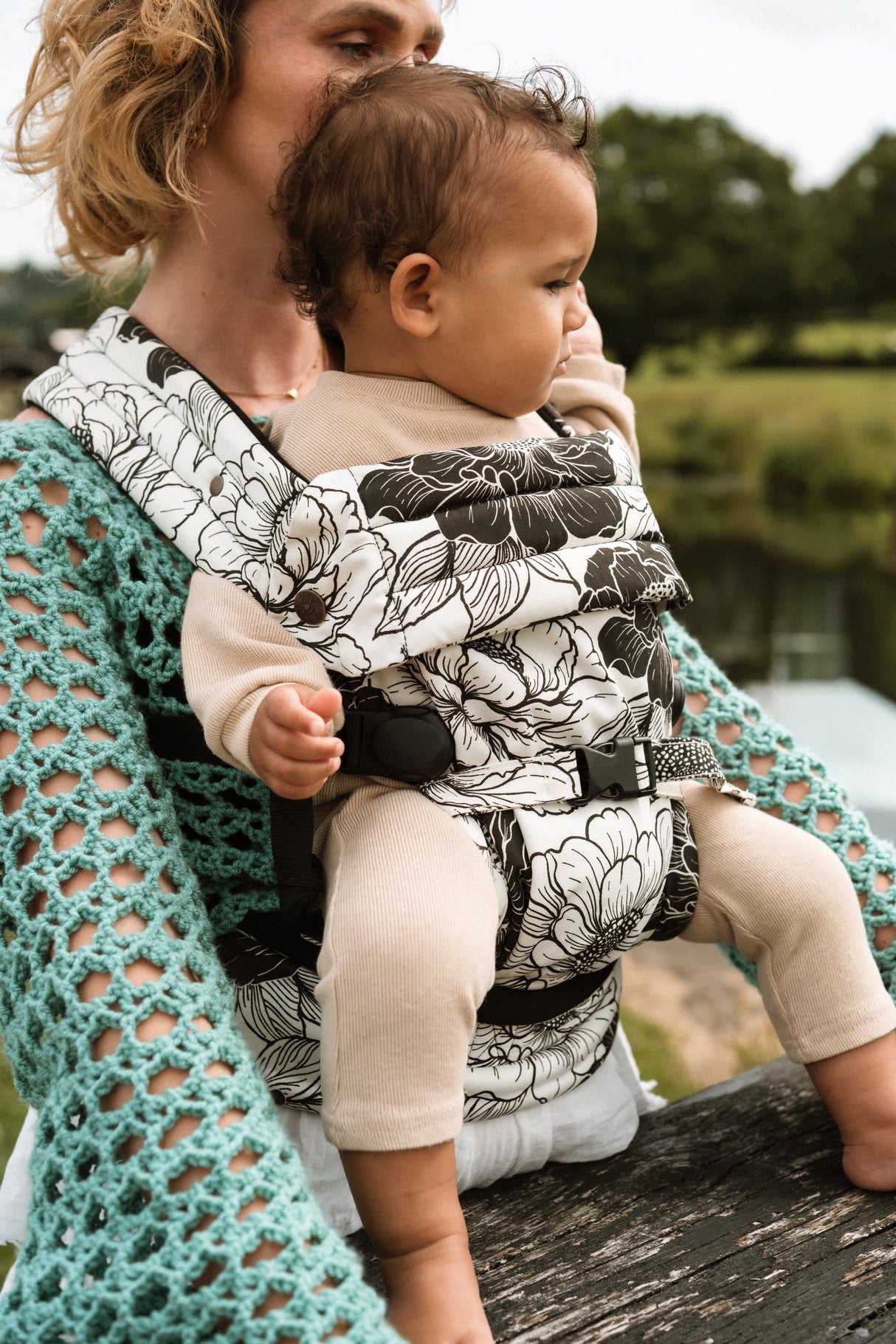 Nomad Pure Organic Baby Carrier - Urban Bloom