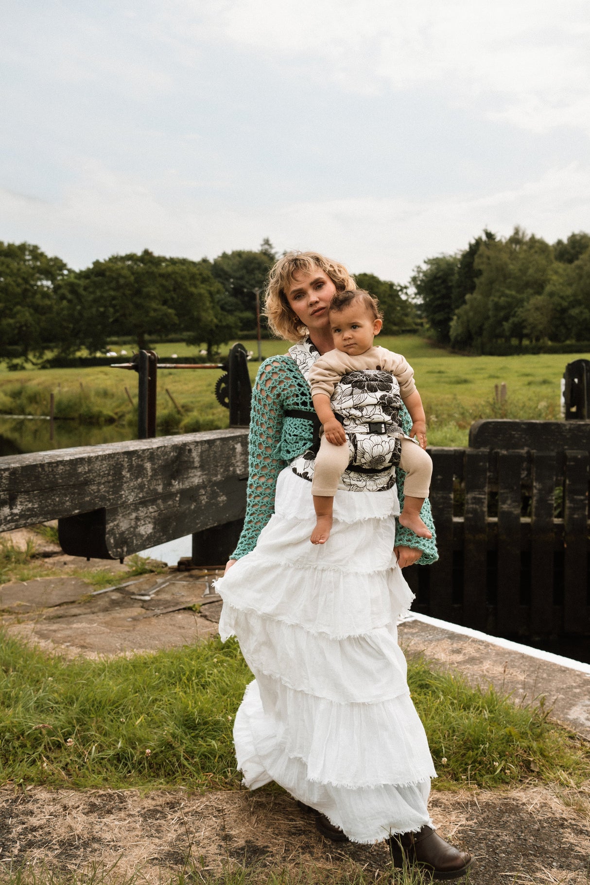 Nomad Pure Organic Baby Carrier - Urban Bloom
