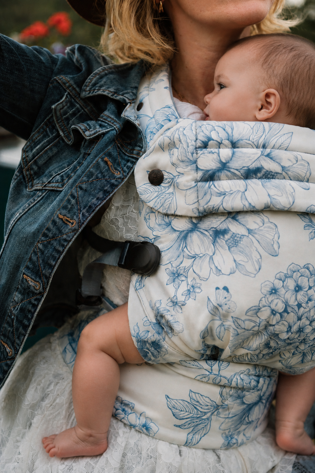 Nomad Pure Organic Baby Carrier - Blue Hydrangea
