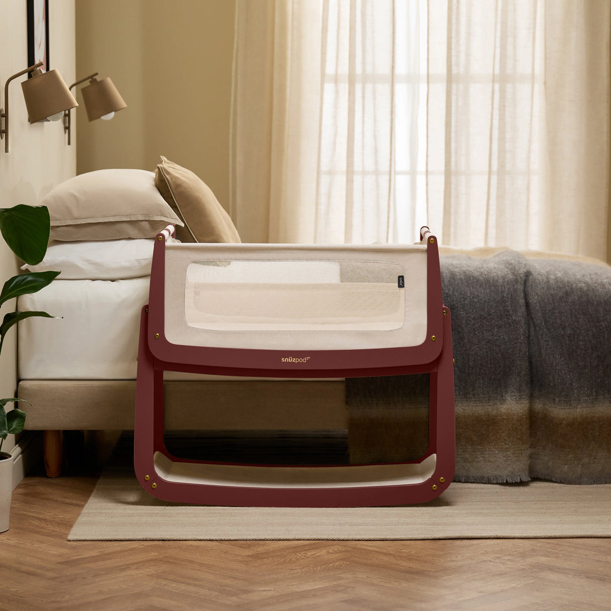 Snuzpod 5 Bedside Crib - Rouge