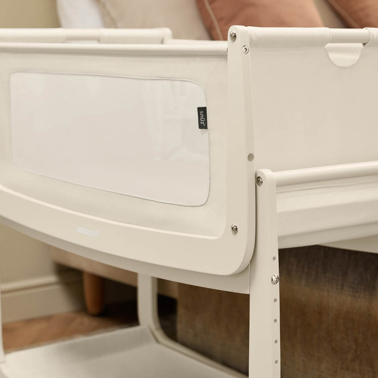 Snuzpod 5 Bedside Crib - Cashmere