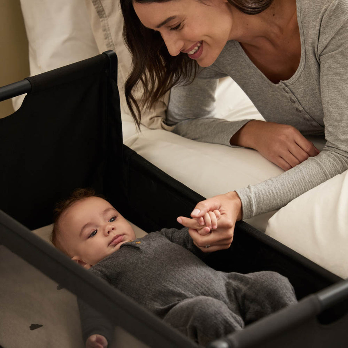 Snuzpod 5 Bedside Crib - Graphite