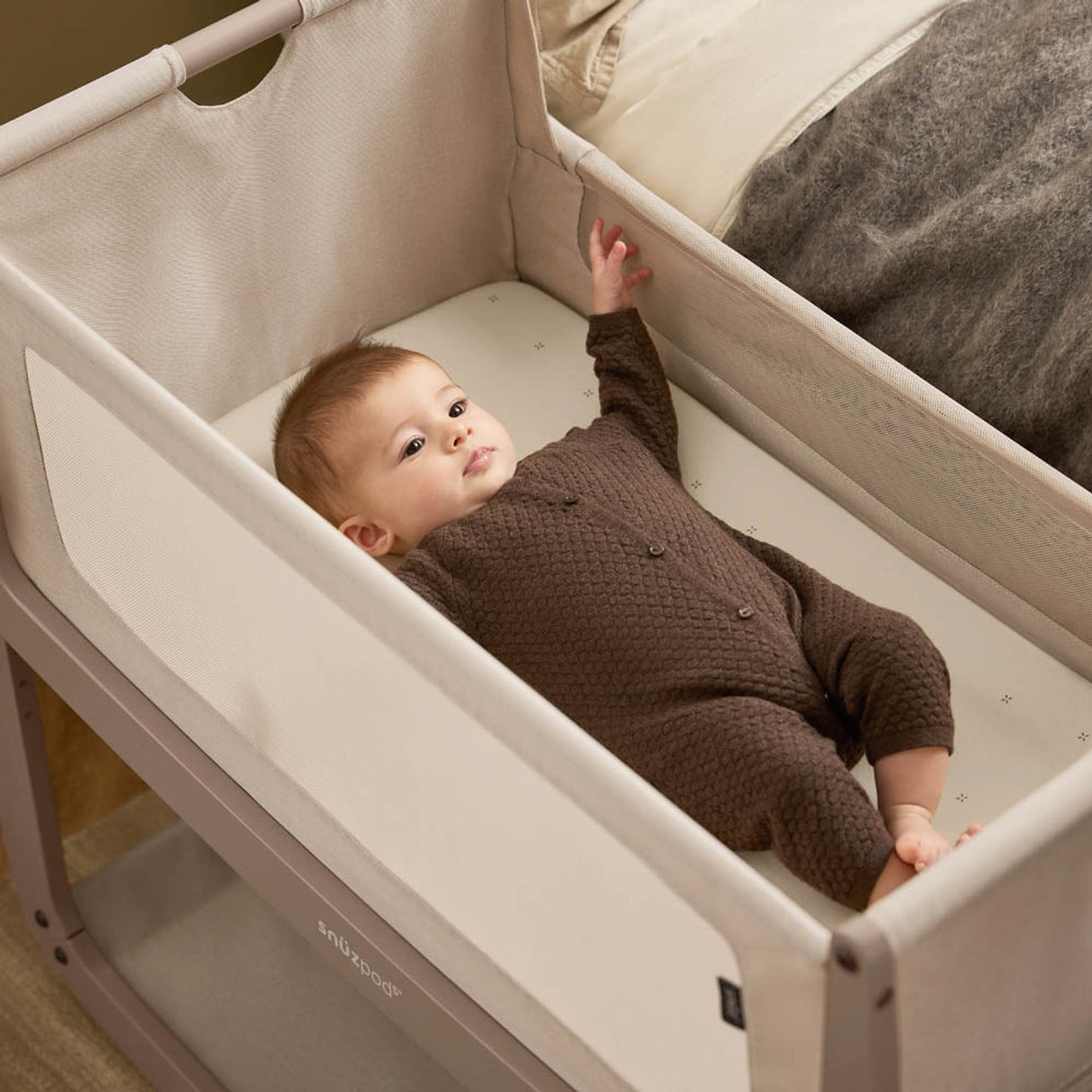 Snuzpod 5 Bedside Crib - Mocha