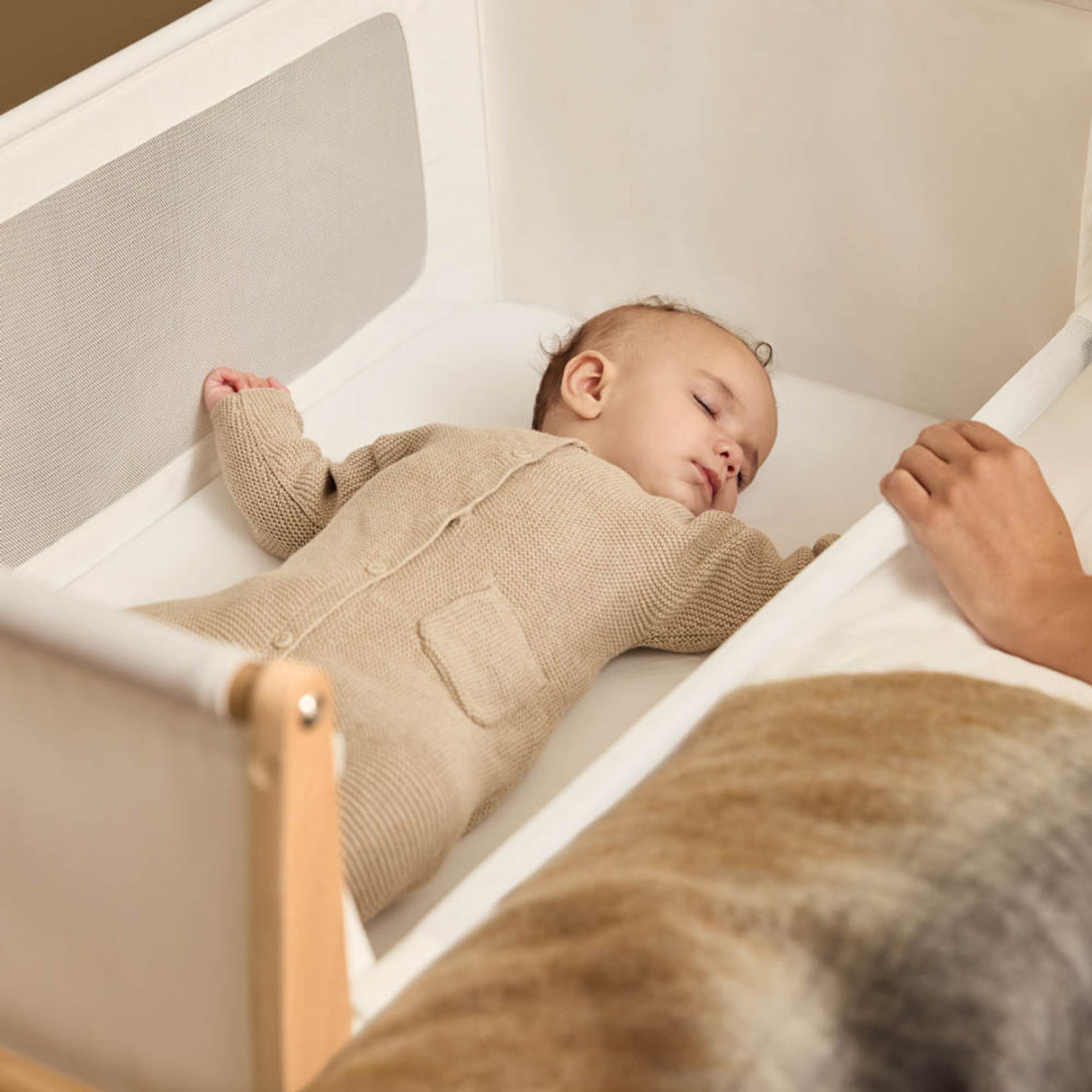 Snuzpod 5 Bedside Crib - Natural