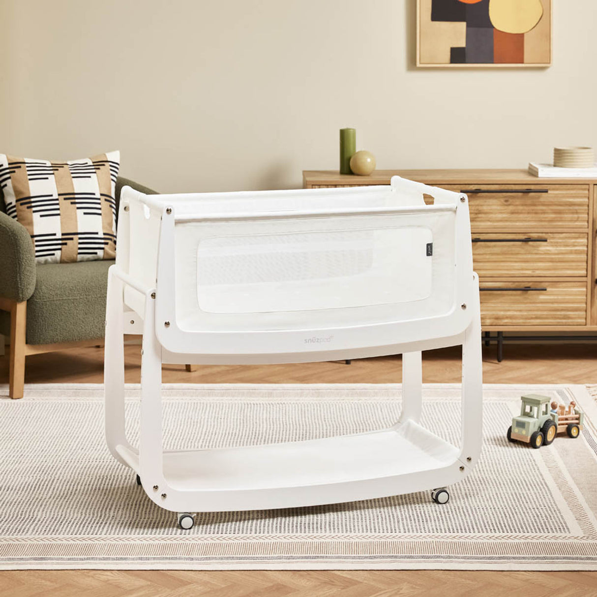 Snuzpod 5 Bedside Crib - White