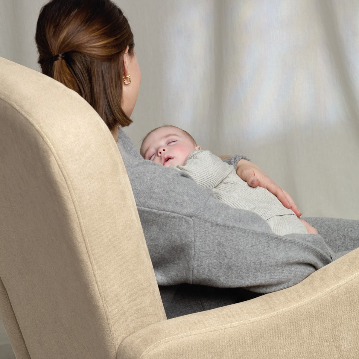 Silver Cross Carmel Nursing Chair - Almond/Cream