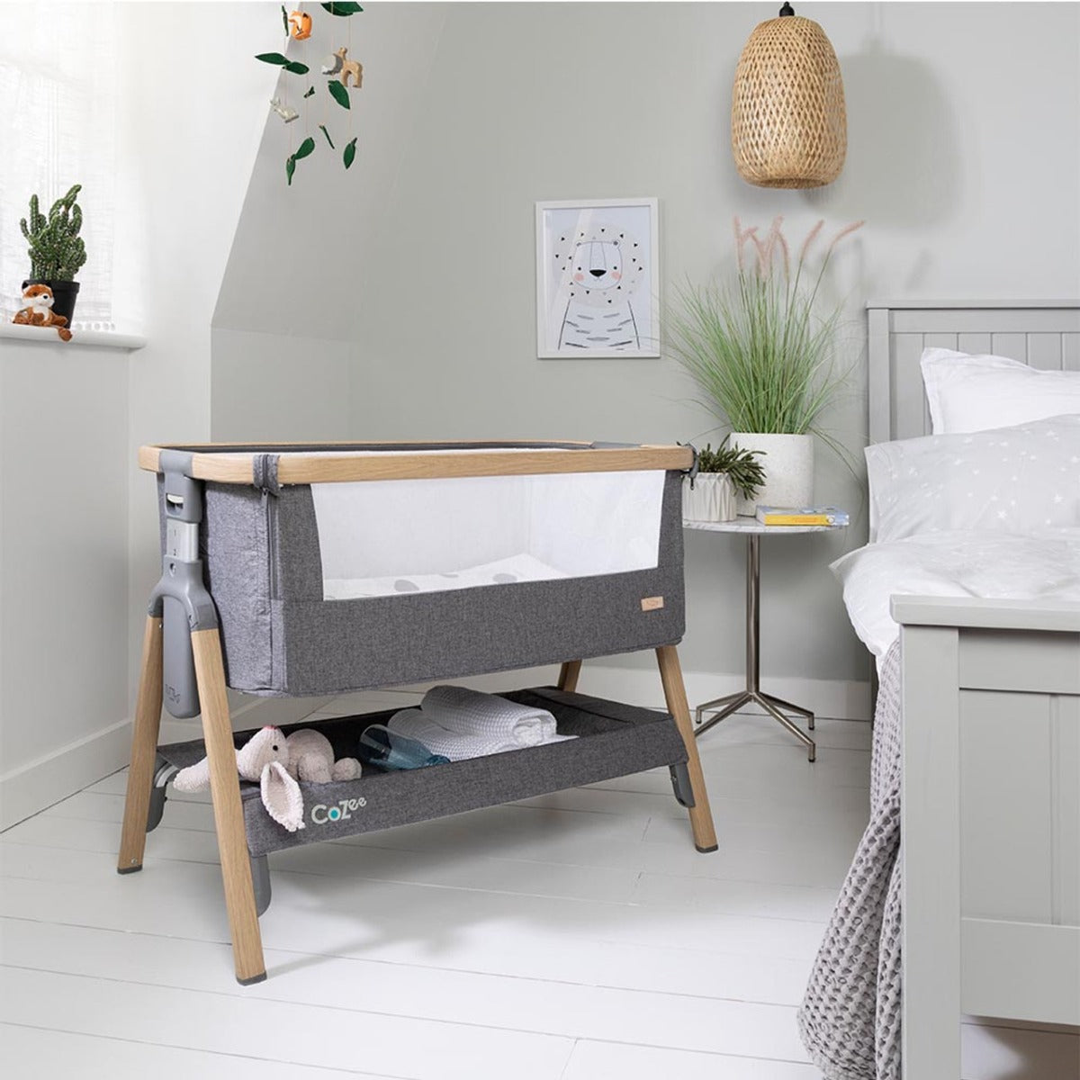 Tutti Bambini CoZee Bedside Crib - Oak and Charcoal