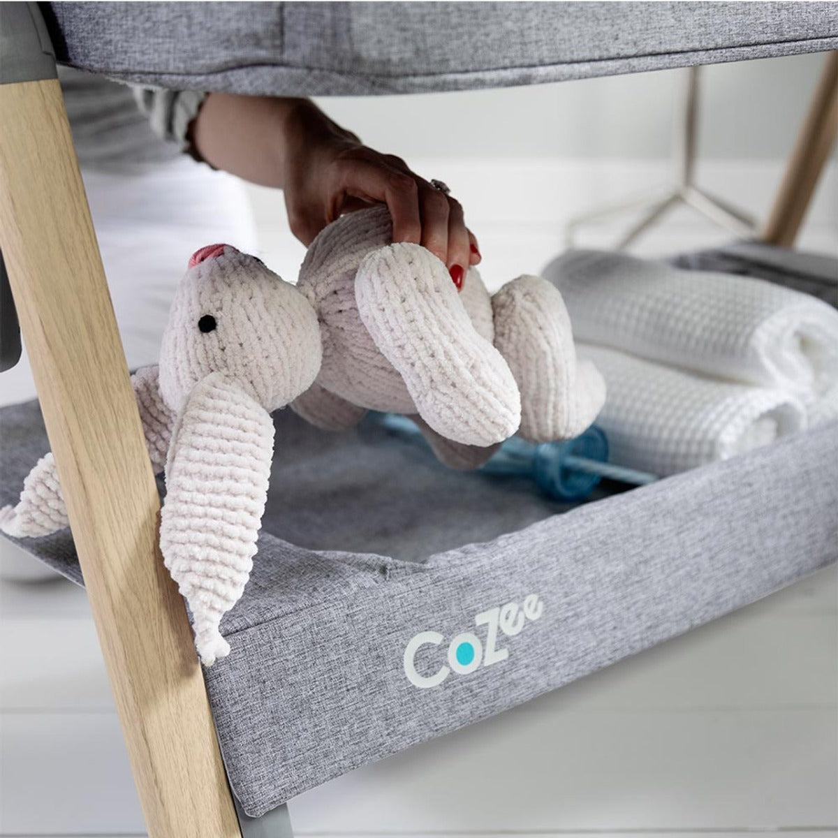 Tutti Bambini CoZee Bedside Crib - Oak and Charcoal