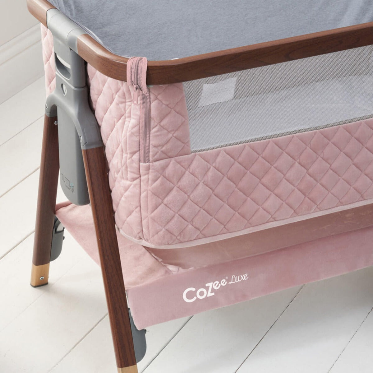 Tutti Bambini CoZee Luxe Bedside Crib - Walnut/Blush