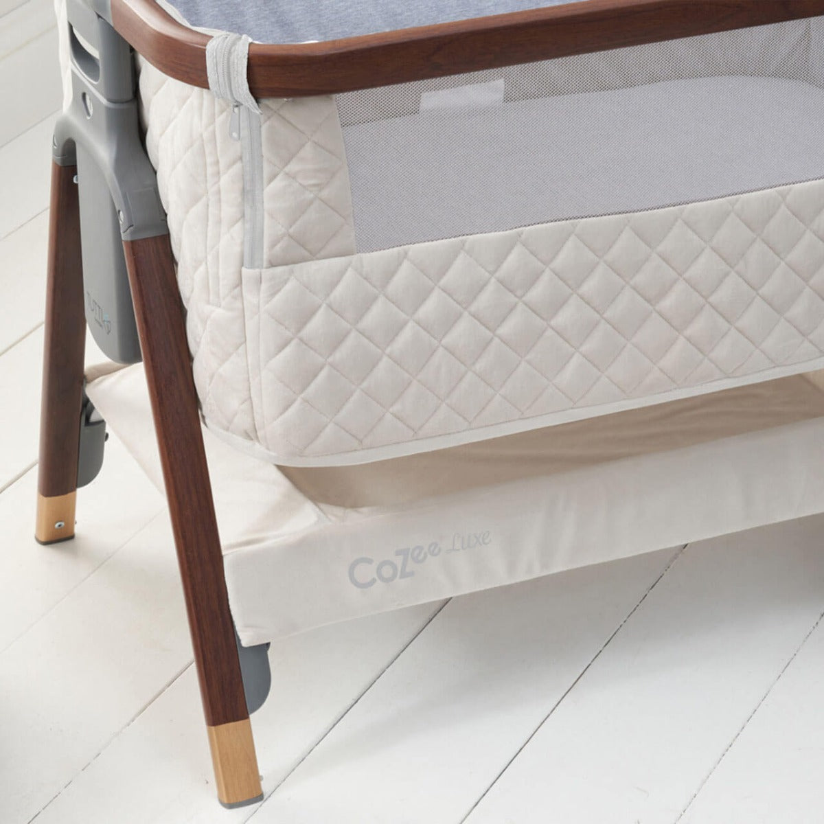 Tutti Bambini CoZee Luxe Bedside Crib - Walnut/Cream