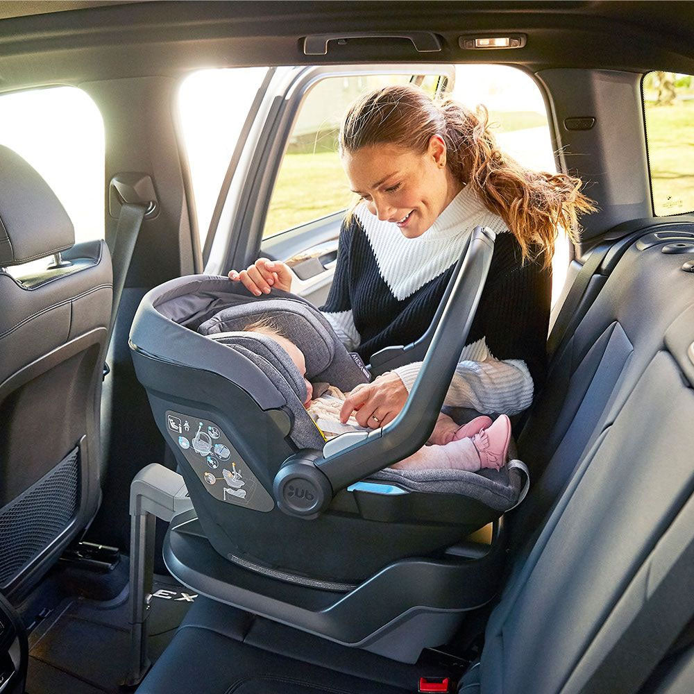 UPPAbaby Mesa i-Size Car Seat + IsoFix Base - Jordan 5