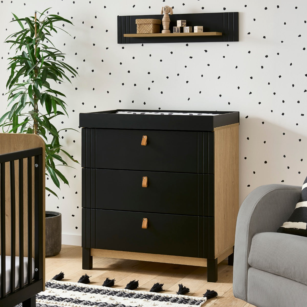 CuddleCo Rafi Dresser Changer - Oak and Black