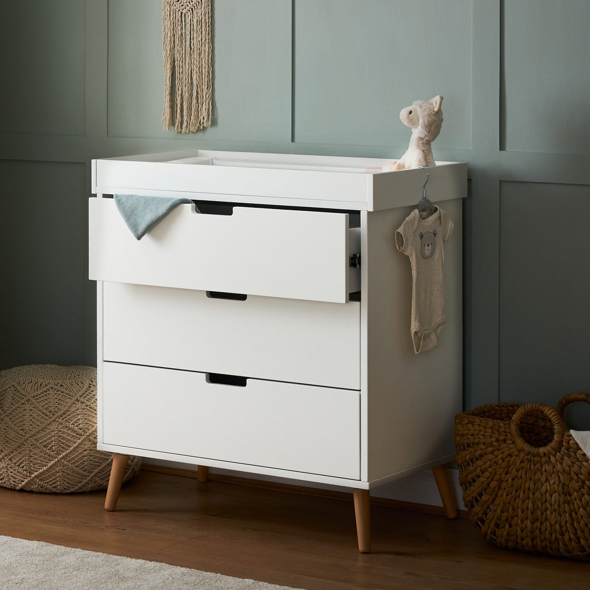 Obaby Maya Changing Unit - White With Natural