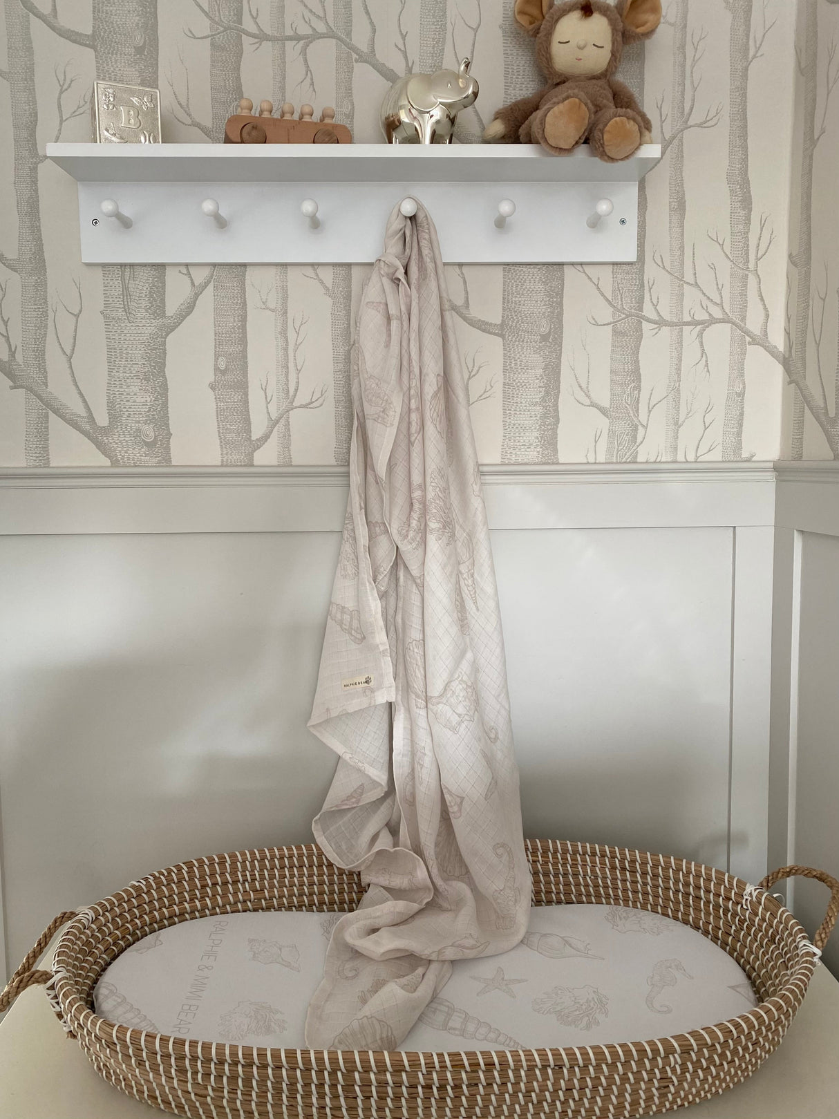 Seashell Large Swaddle Muslin
