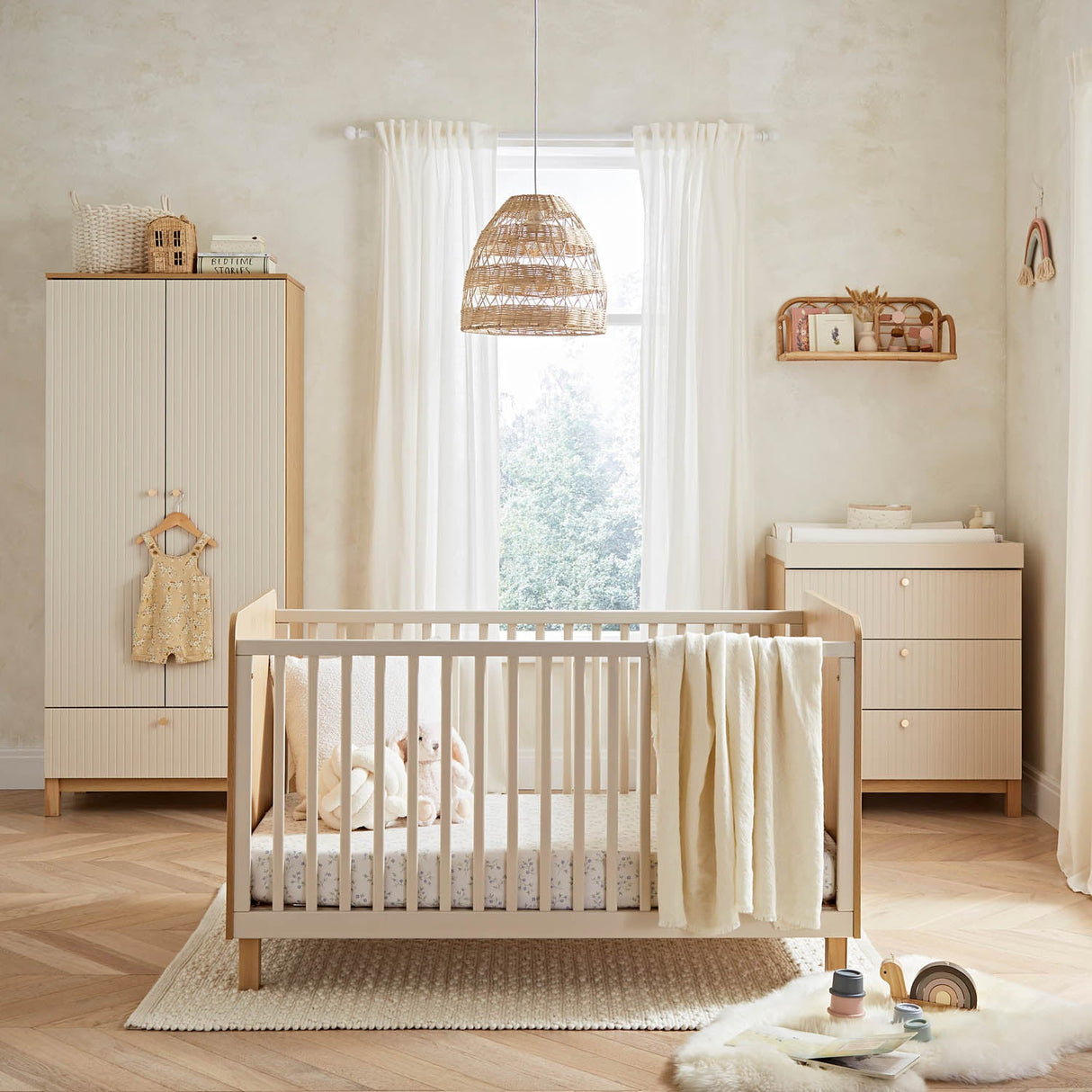 CuddleCo Remi 3 Piece Nursery Furniture Set - Oak & Cashmere