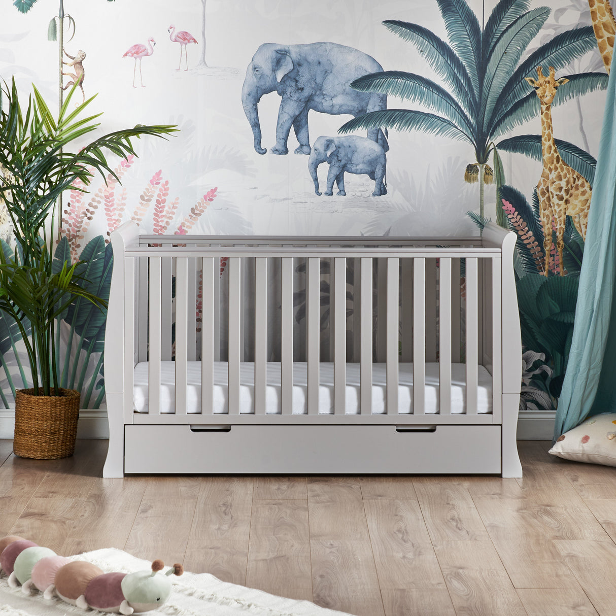 Obaby Stamford Classic Cot Bed + Cot Top Changer - Warm Grey