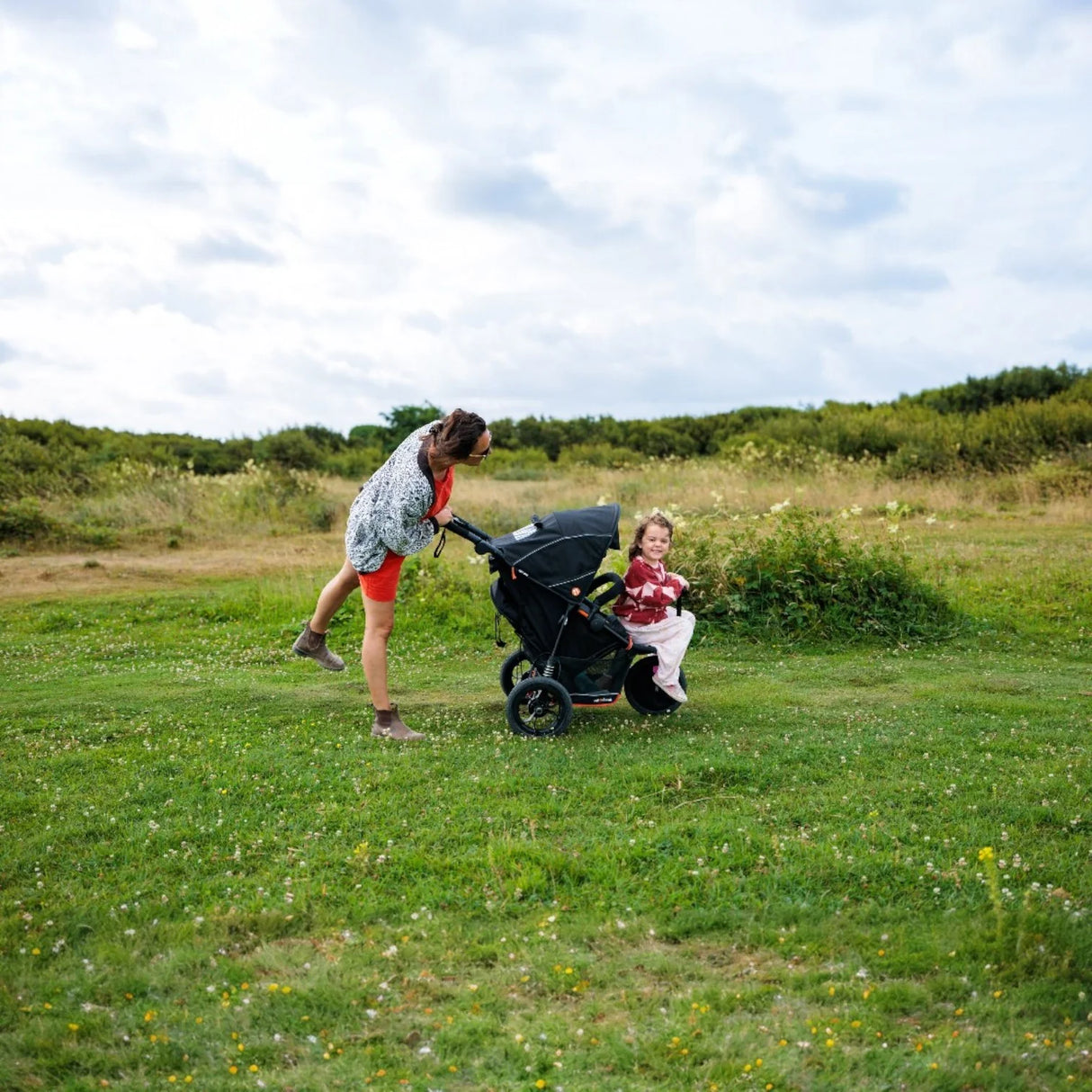 Out n About Nipper V6 Plus Single Pushchair - Summit Black