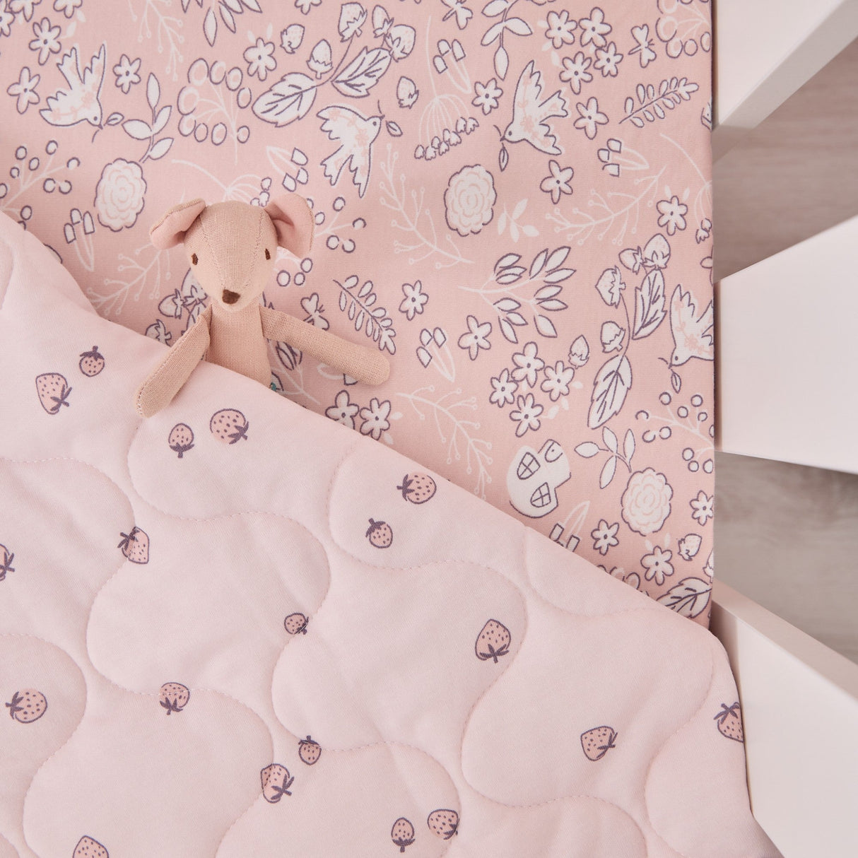 Tutti Bambini Cot/Cot Bed Coverlet - Tiny Tails