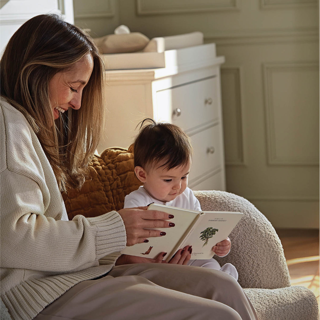 CuddleCo Etta Cuddle Nursing Chair - Boucle Off White