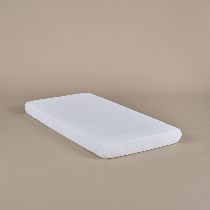 Obaby Muslin Fitted Sheet 140cm x 70cm - White