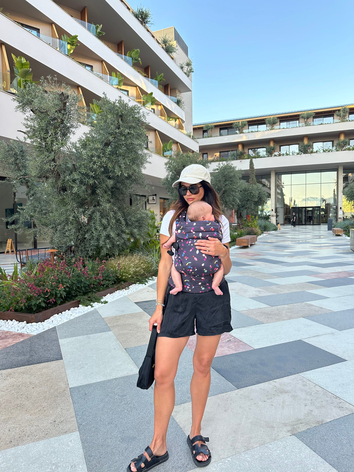 Nomad Air Baby Carrier - Kaleidoscope