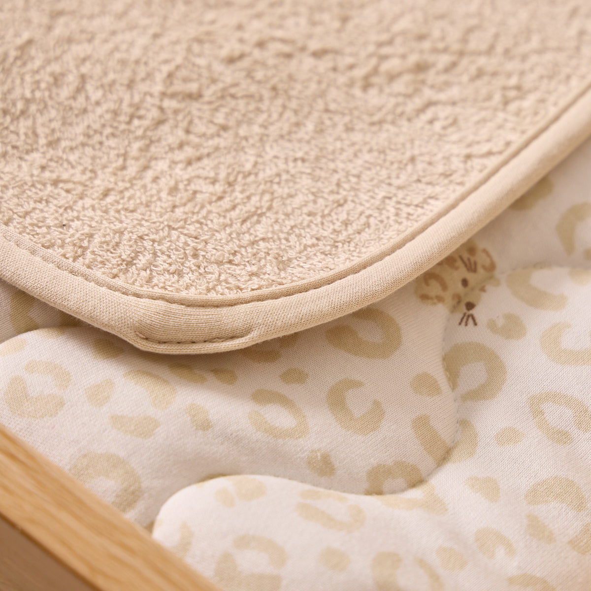 Tutti Bambini Luxury Changing Mat with Cover - Love Cats