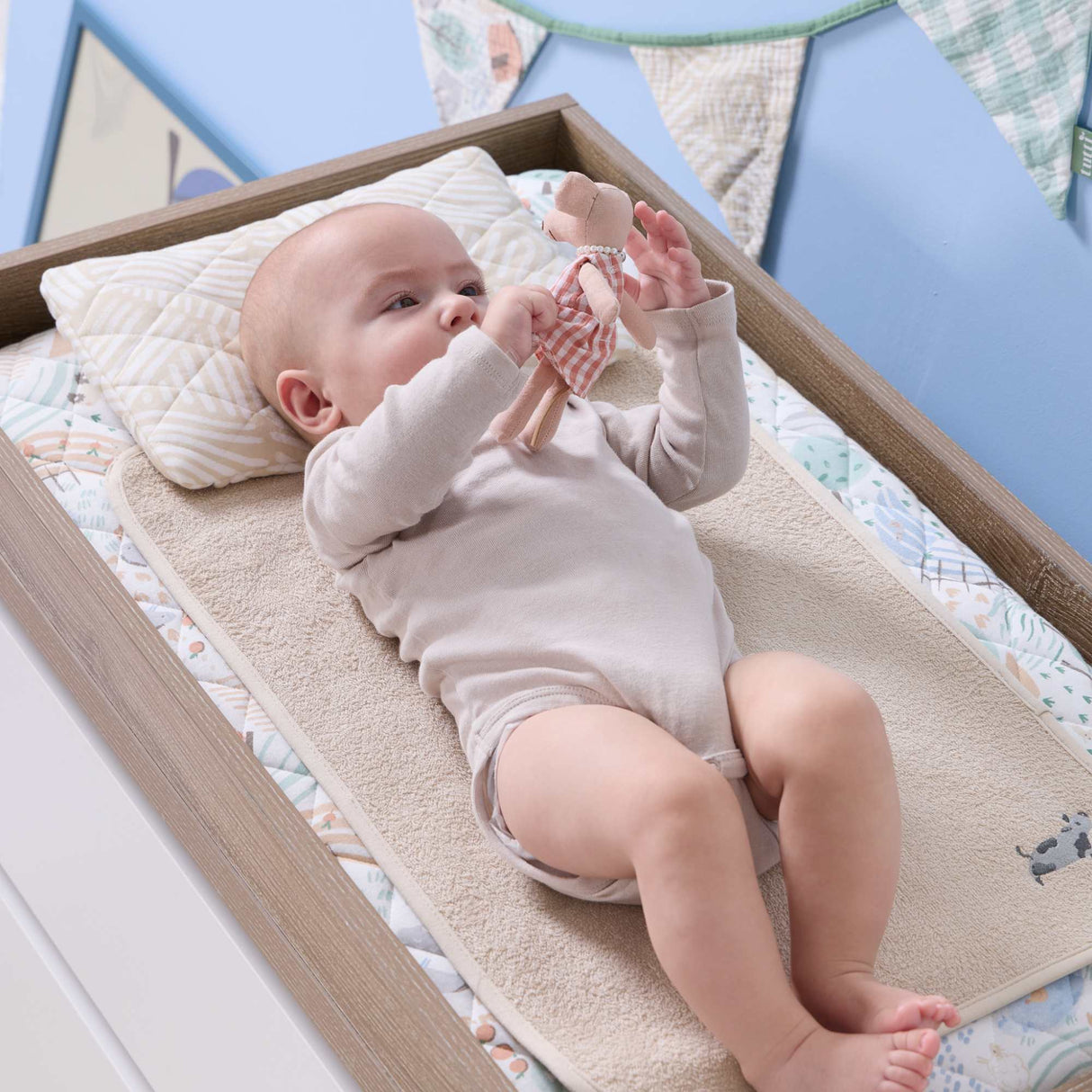 Tutti Bambini Luxury Changing Mat with Cover - Good Life