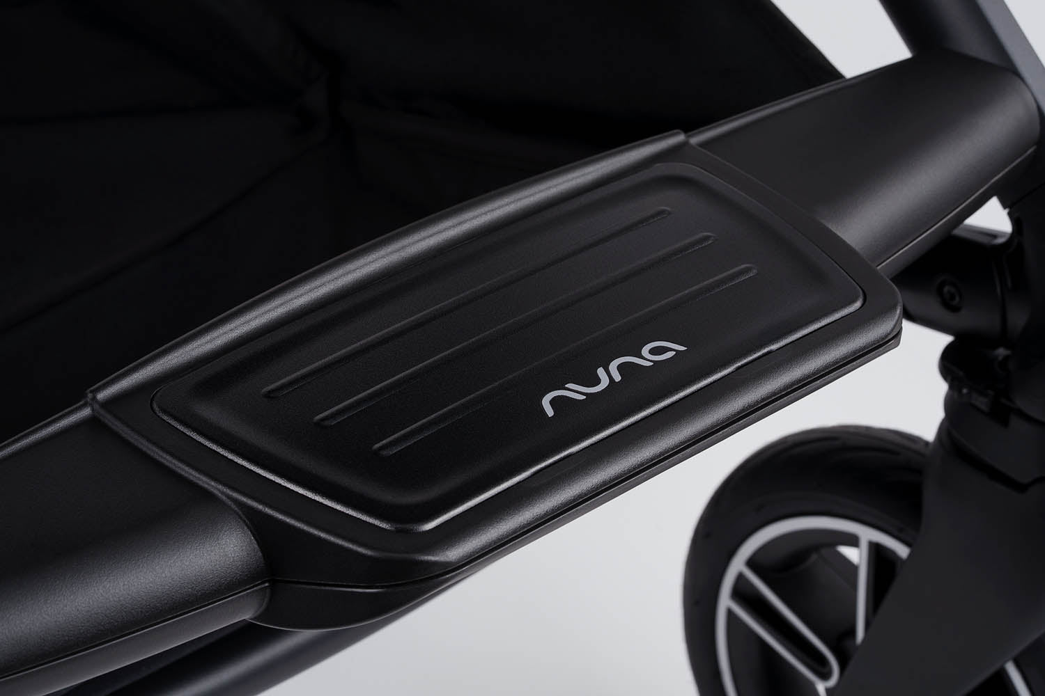 Nuna MIXX Next Pushchair and Carrycot - Caviar