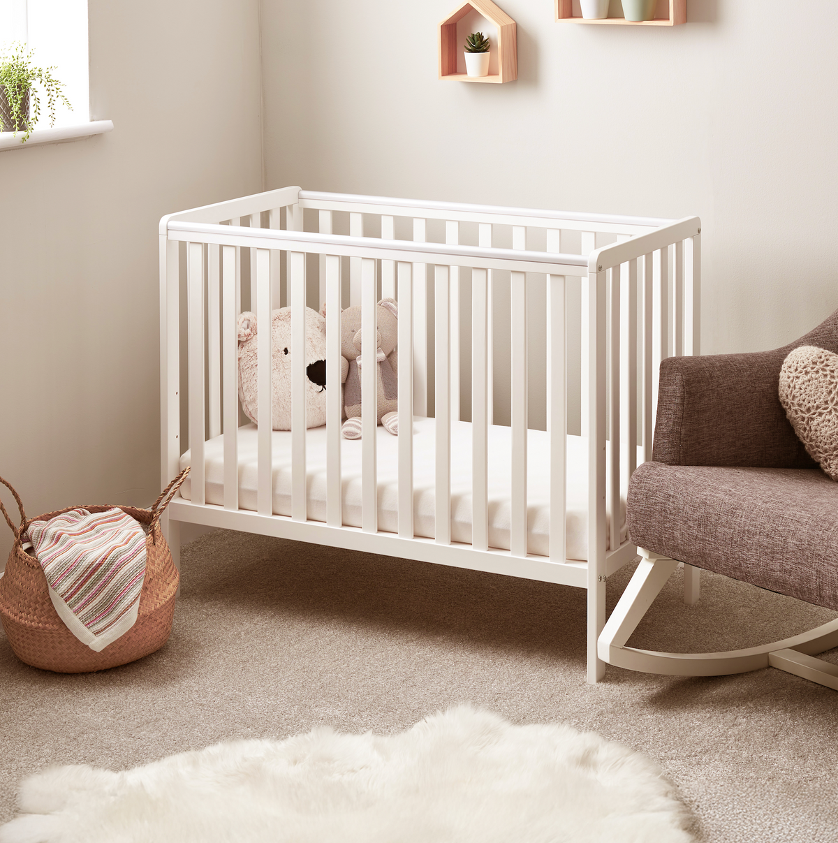 Obaby Bantam Space Saver Cot - White